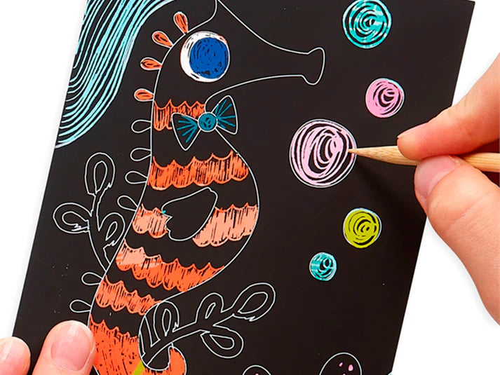 Mini kit de arte para raspar con peces Scratch and Scribble de Ooly - foto 4
